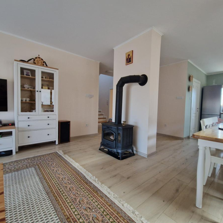 Kuća Prodaja Temerin  230 m2