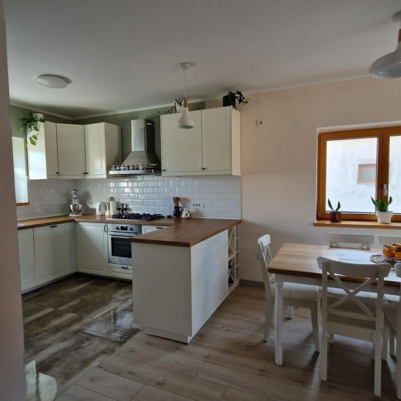 Kuća Prodaja Temerin  230 m2