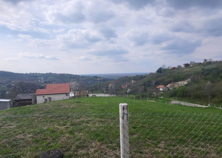 Plac Prodaja Beočin  2881 m2