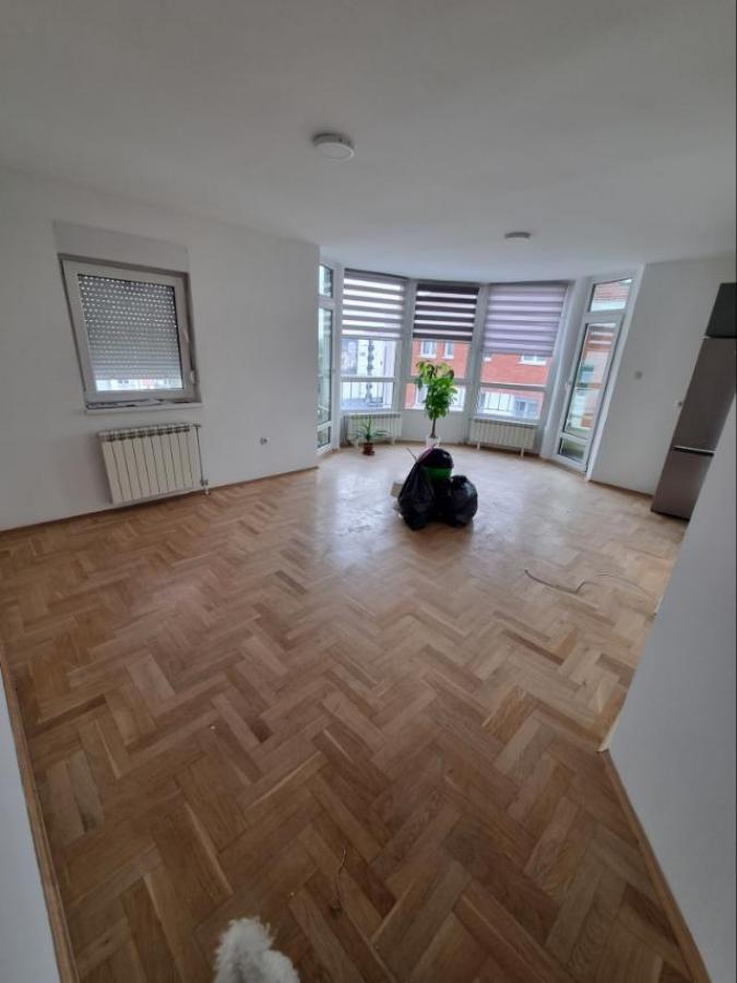 Stan Prodaja Novi Sad  71 m2