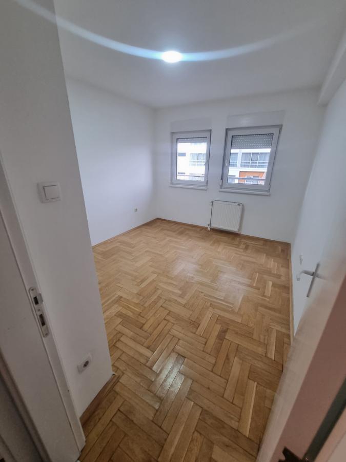 Stan Prodaja Novi Sad  71 m2