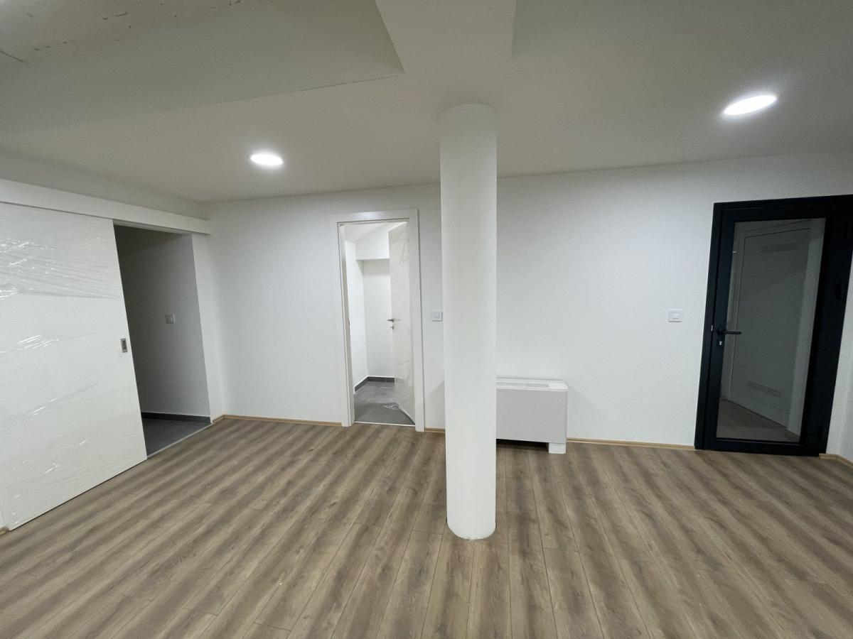 Lokal Prodaja Novi Sad  212 m2