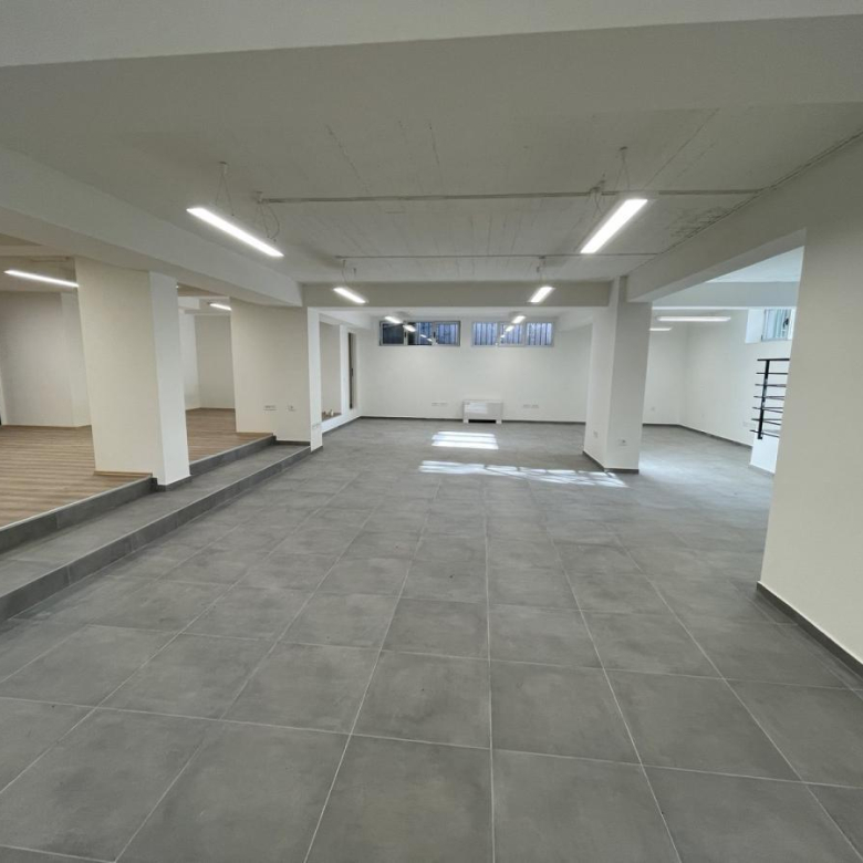 Lokal Prodaja Novi Sad  212 m2
