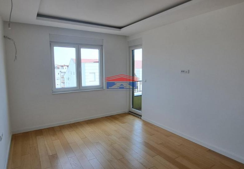 Stan Prodaja Novi Sad  112 m2