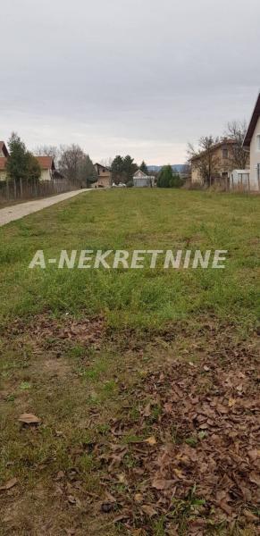 Plac Izdavanje Novi Sad  0 m2