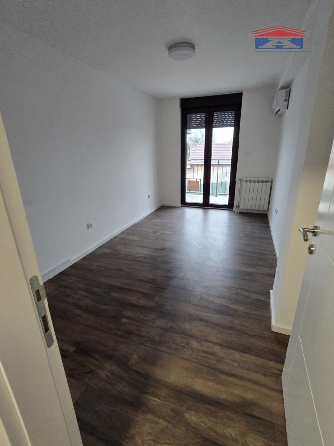 Lokal Izdavanje Novi Sad Lokal Izdavanje Novi Sad 230 m2