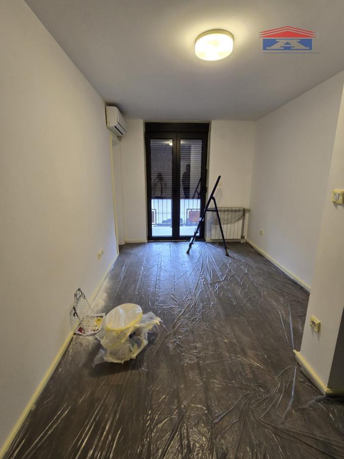 Lokal Izdavanje Novi Sad Lokal Izdavanje Novi Sad 230 m2