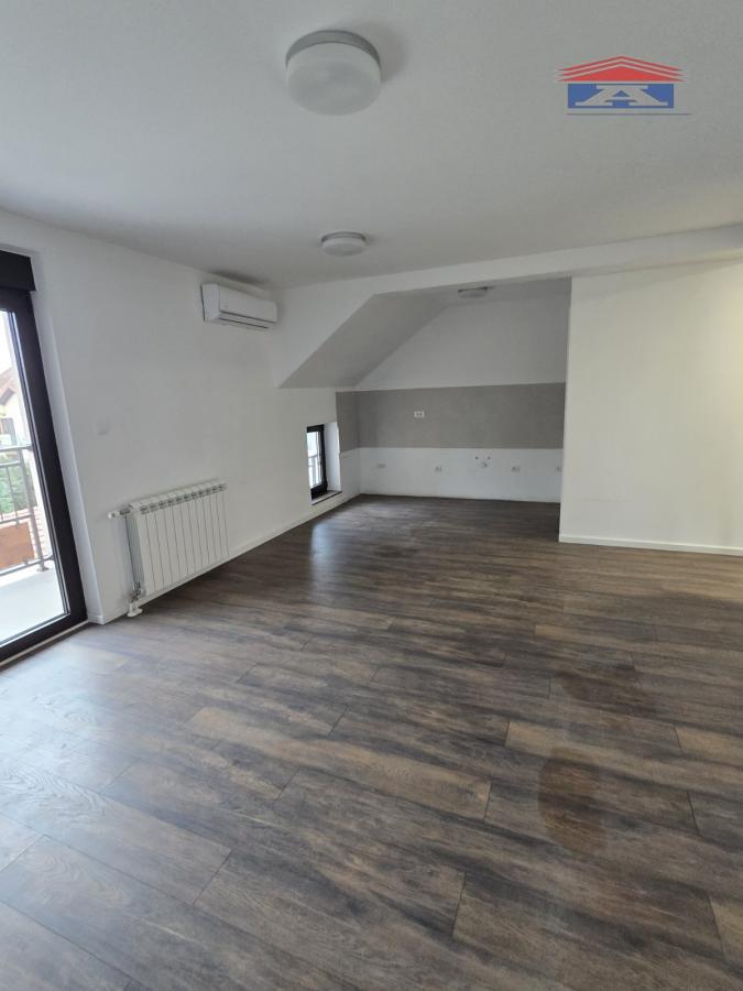 Lokal Izdavanje Novi Sad Lokal Izdavanje Novi Sad 230 m2