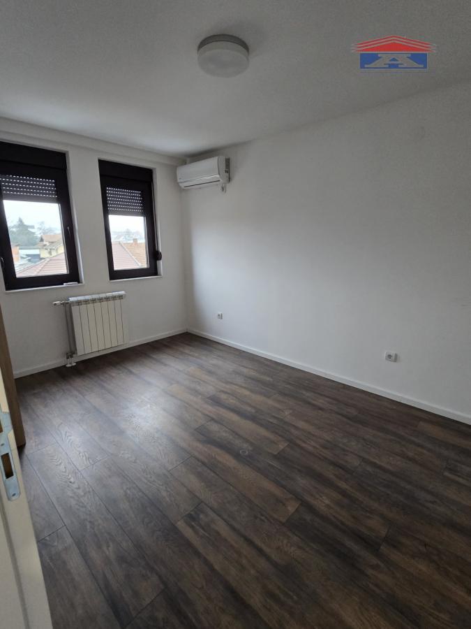 Lokal Izdavanje Novi Sad Lokal Izdavanje Novi Sad 230 m2