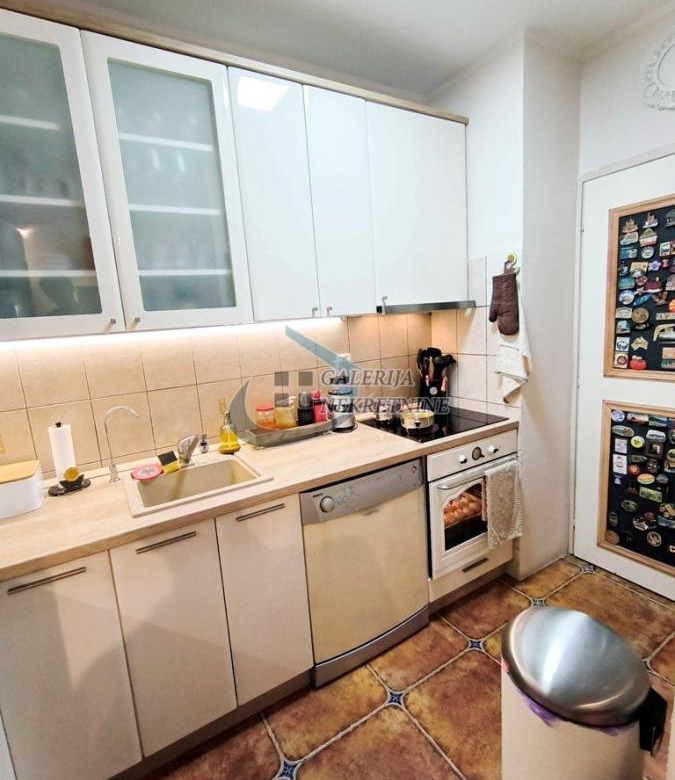 Stan Prodaja Beograd Blok 62 64 m2