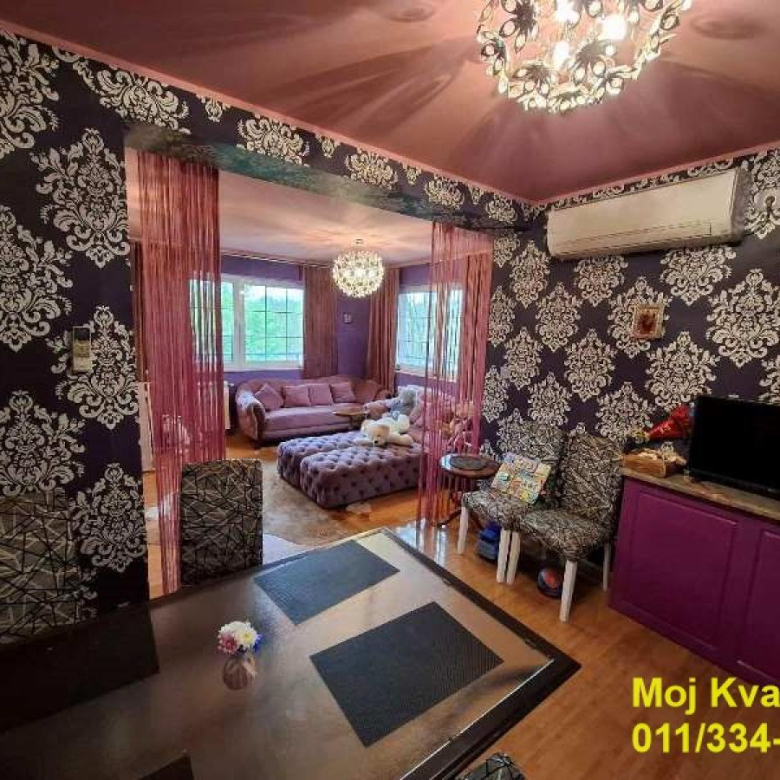Kuća Prodaja Beograd Sremčica 300 m2