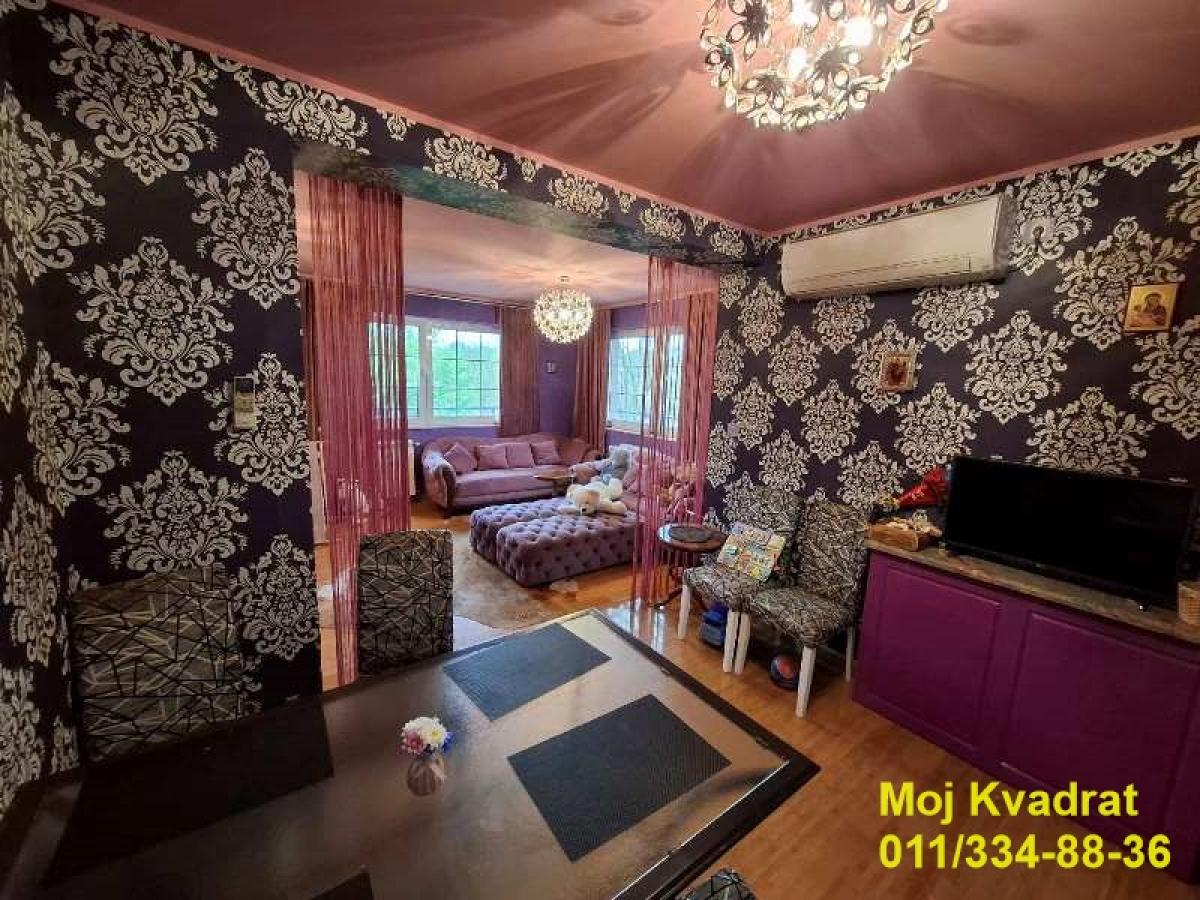 Kuća Prodaja Beograd Kuća Prodaja Beograd Sremčica 300 m2