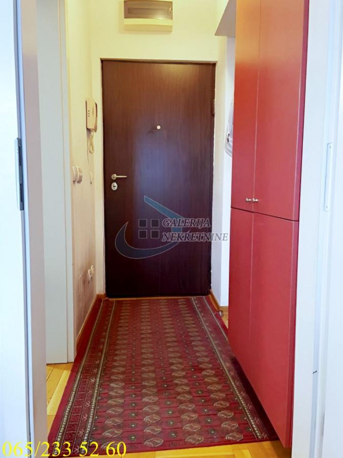 Stan Prodaja Beograd Dušanovac 33 m2