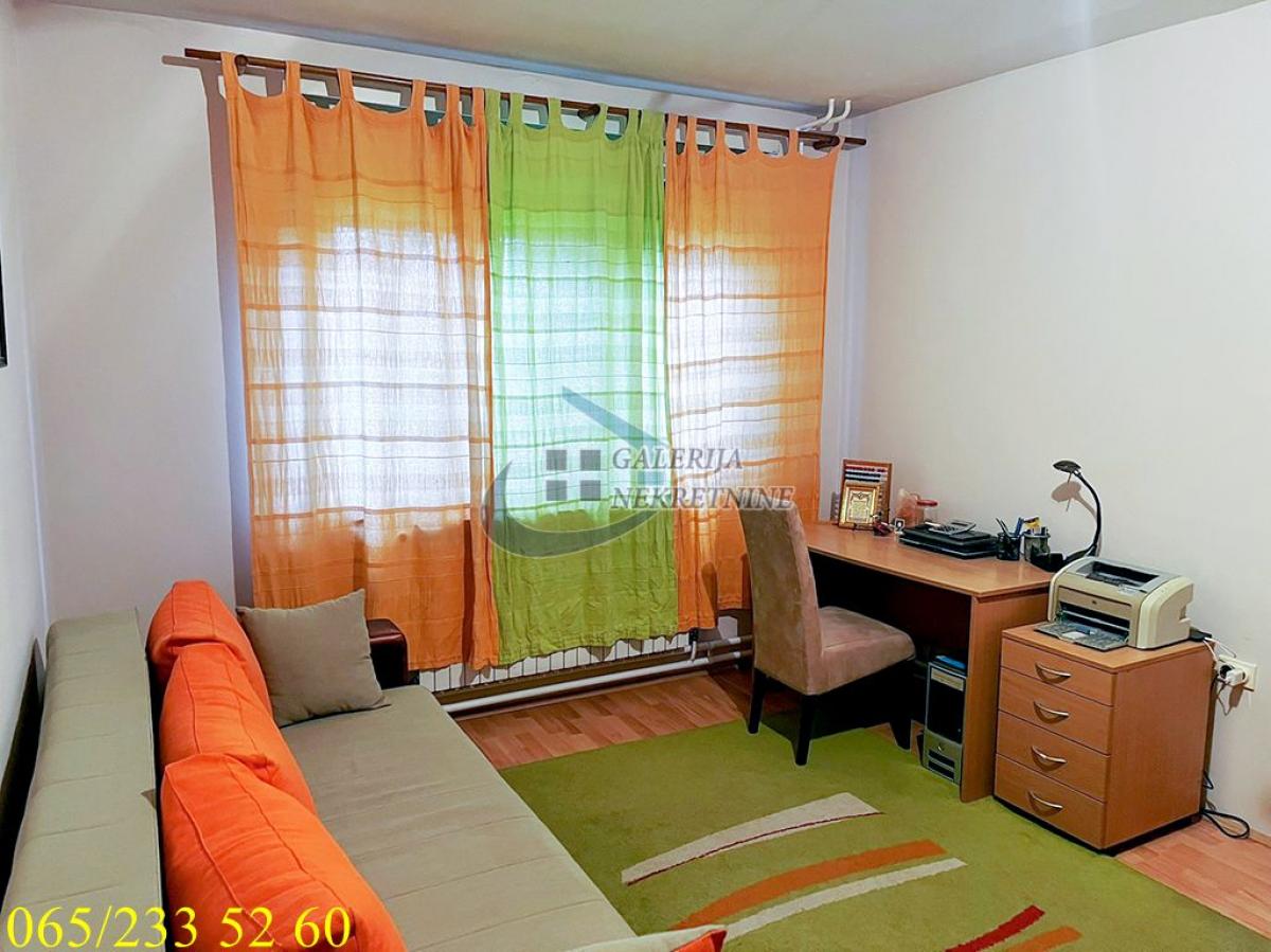 Stan Prodaja Beograd Karaburma 135 m2