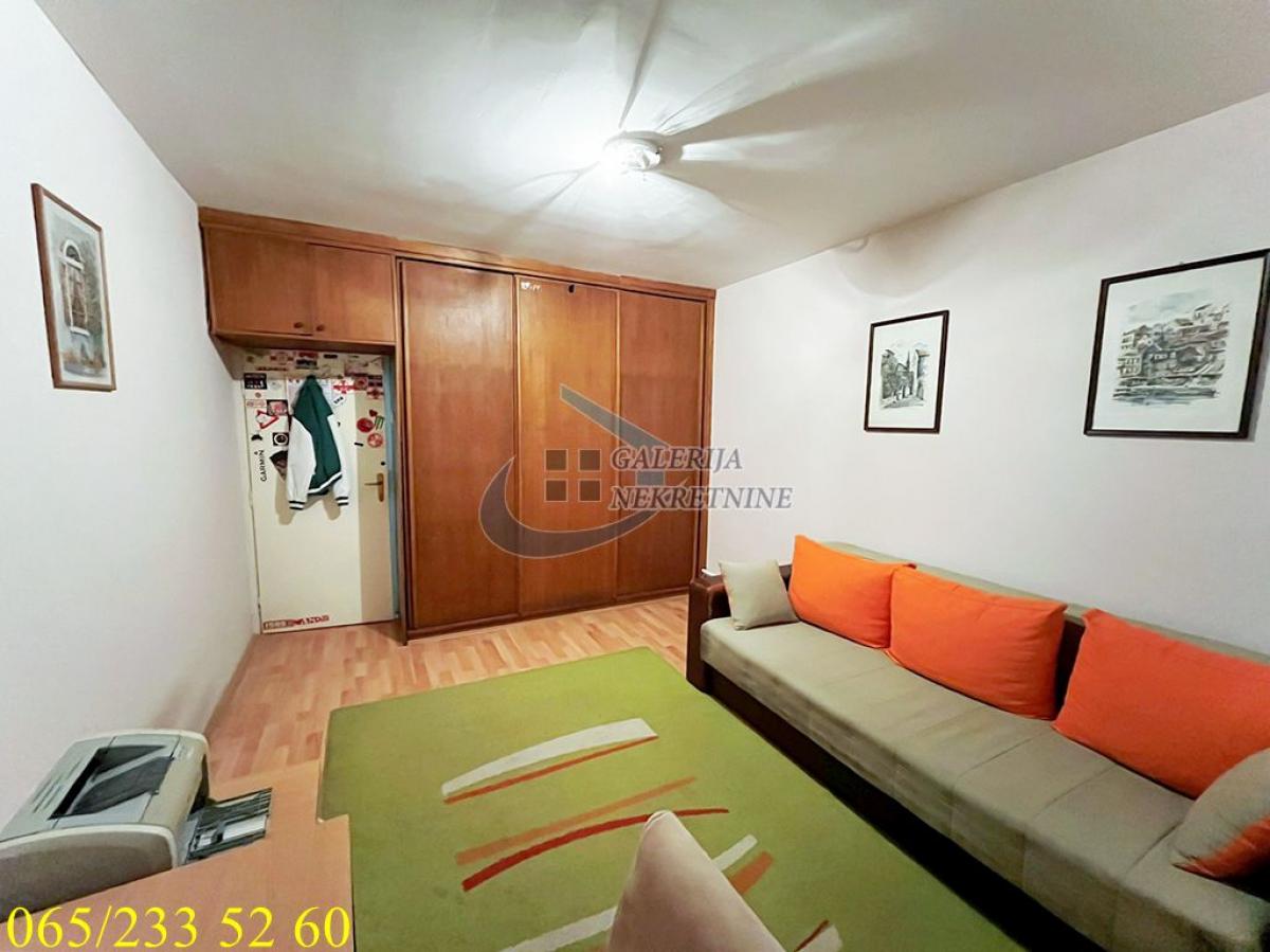 Stan Prodaja Beograd Karaburma 135 m2