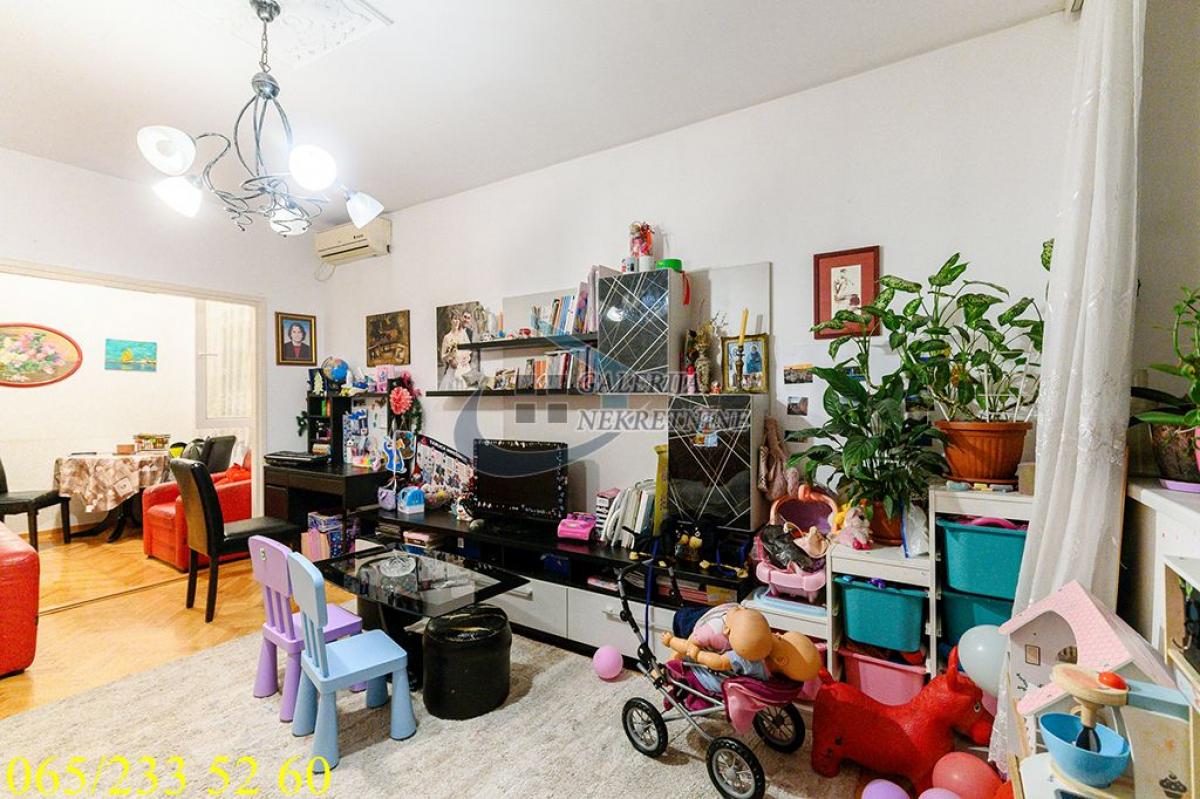 Stan Prodaja Beograd Karaburma 72 m2