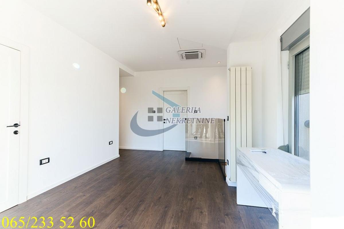Stan Prodaja Beograd Banovo Brdo 195 m2