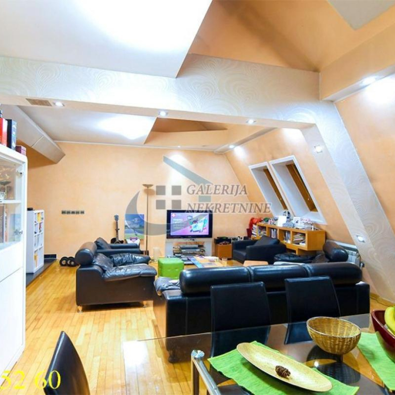 Stan Prodaja Beograd Ekonomski Fakultet 202 m2