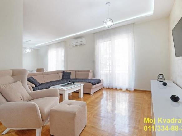 Stan Izdavanje Beograd Slavujev Venac 87 m2