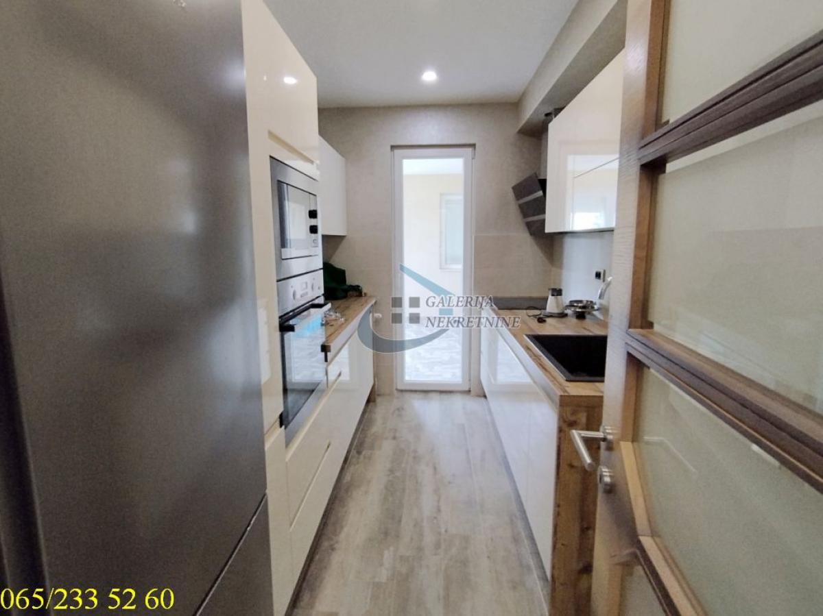 Stan Izdavanje Beograd Filmski Grad 165 m2