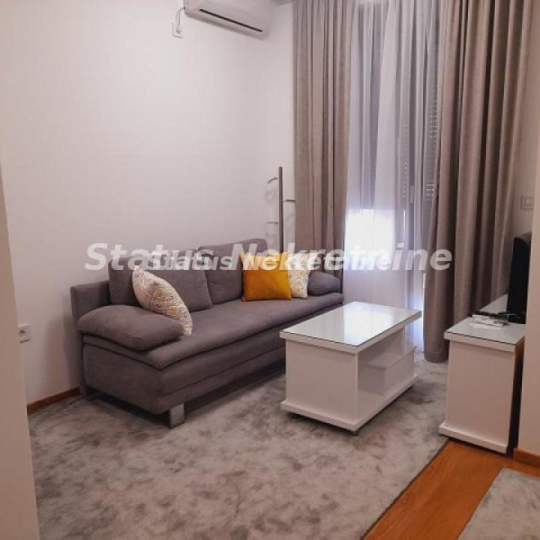 Stan Izdavanje Novi Sad  30 m2