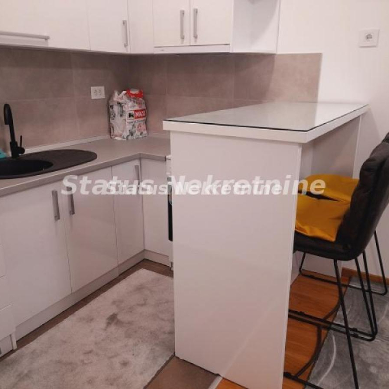Stan Izdavanje Novi Sad  30 m2