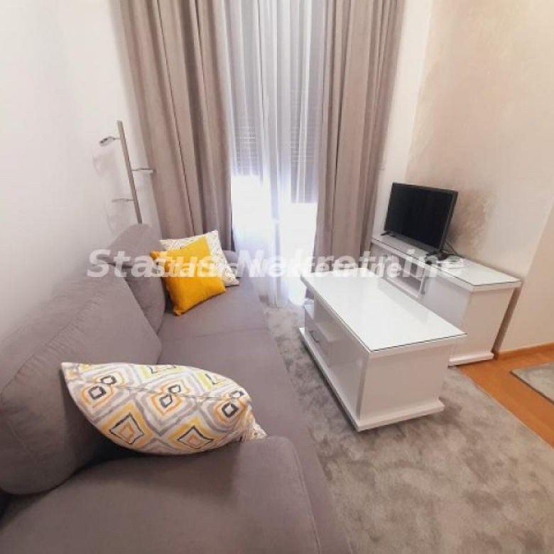 Stan Izdavanje Novi Sad  30 m2