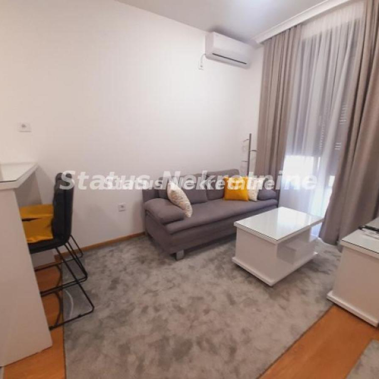 Stan Izdavanje Novi Sad  30 m2
