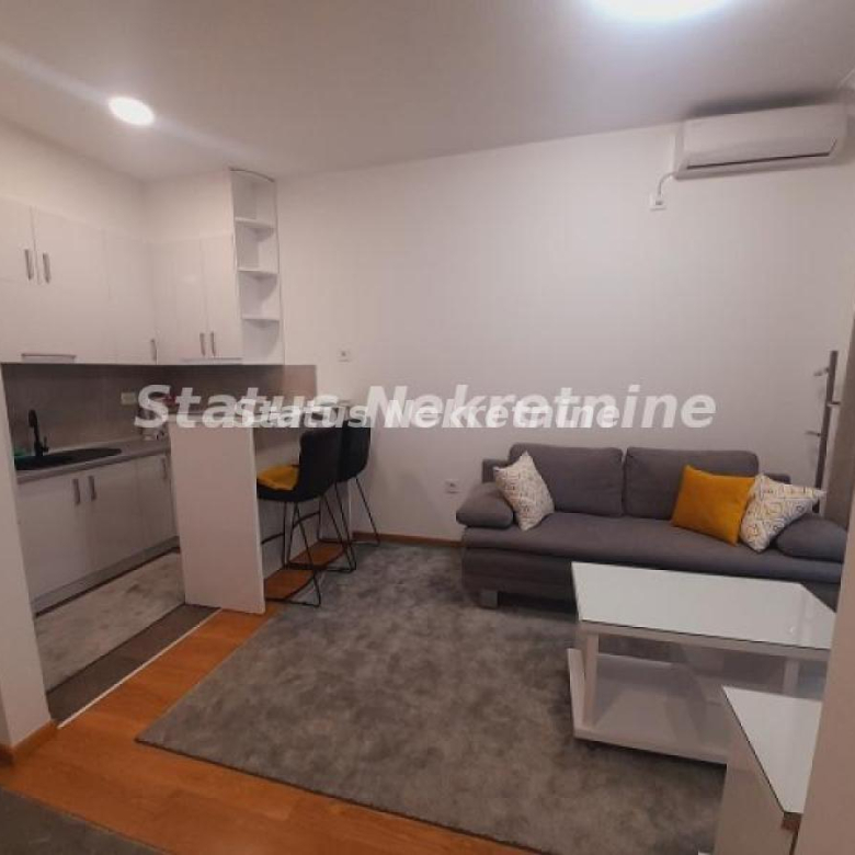 Stan Izdavanje Novi Sad  30 m2