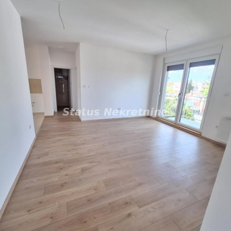Stan Izdavanje Novi Sad  60 m2