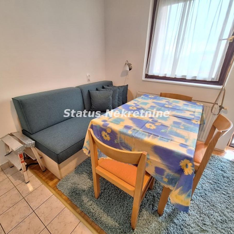 Stan Izdavanje Novi Sad  27 m2