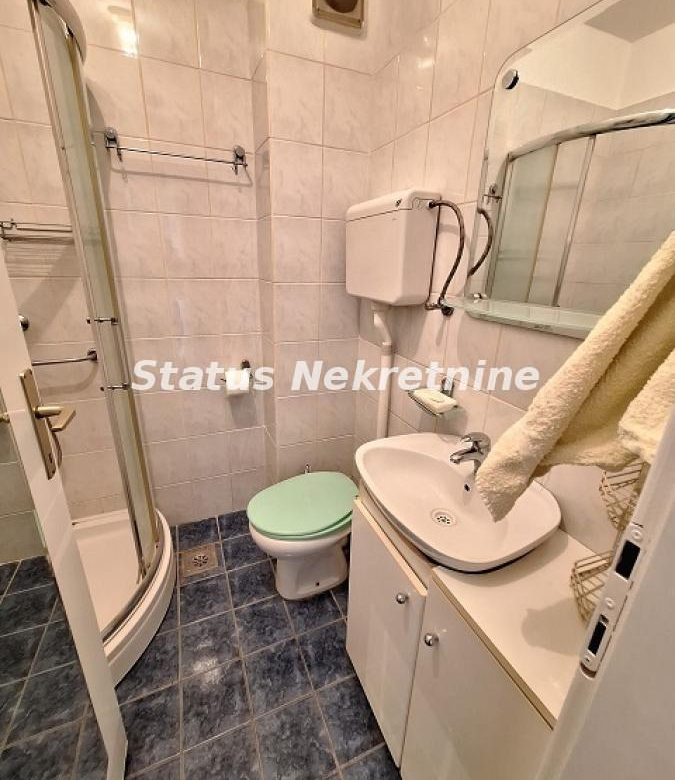 Stan Izdavanje Novi Sad  27 m2