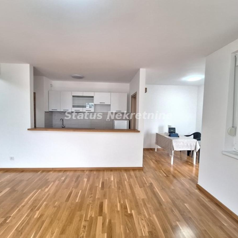 Stan Izdavanje Novi Sad  67 m2