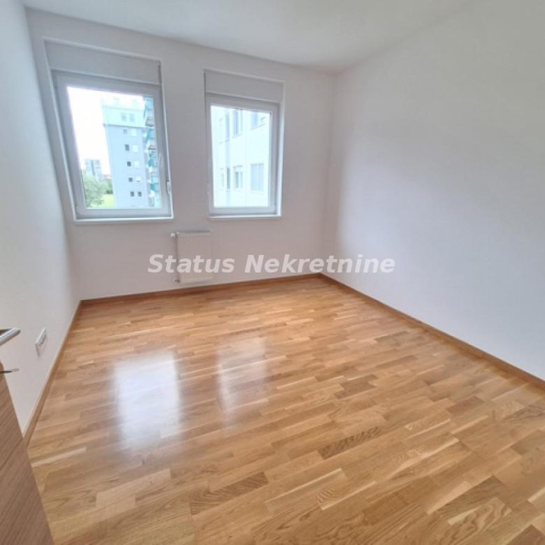 Stan Izdavanje Novi Sad  67 m2
