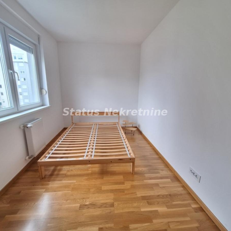 Stan Izdavanje Novi Sad  67 m2