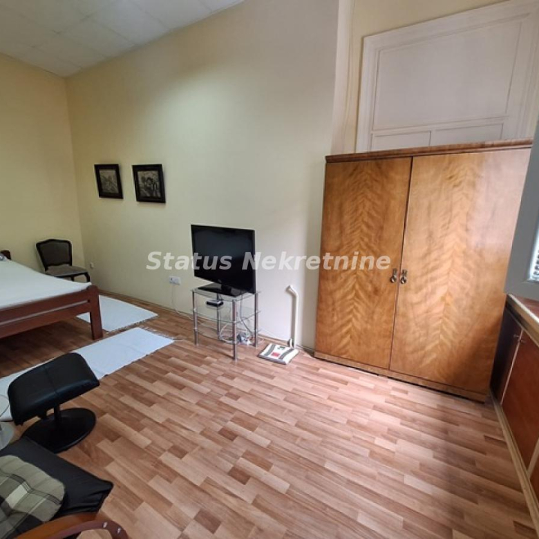 Stan Izdavanje Novi Sad  40 m2