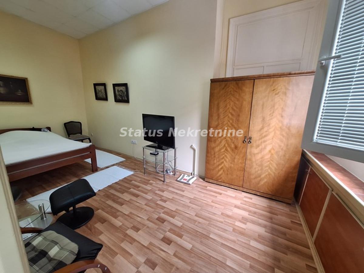 Stan Izdavanje Novi Sad  40 m2