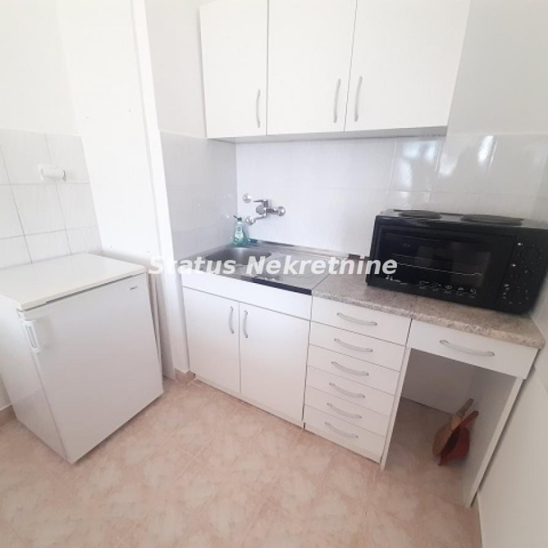 Stan Izdavanje Novi Sad  33 m2