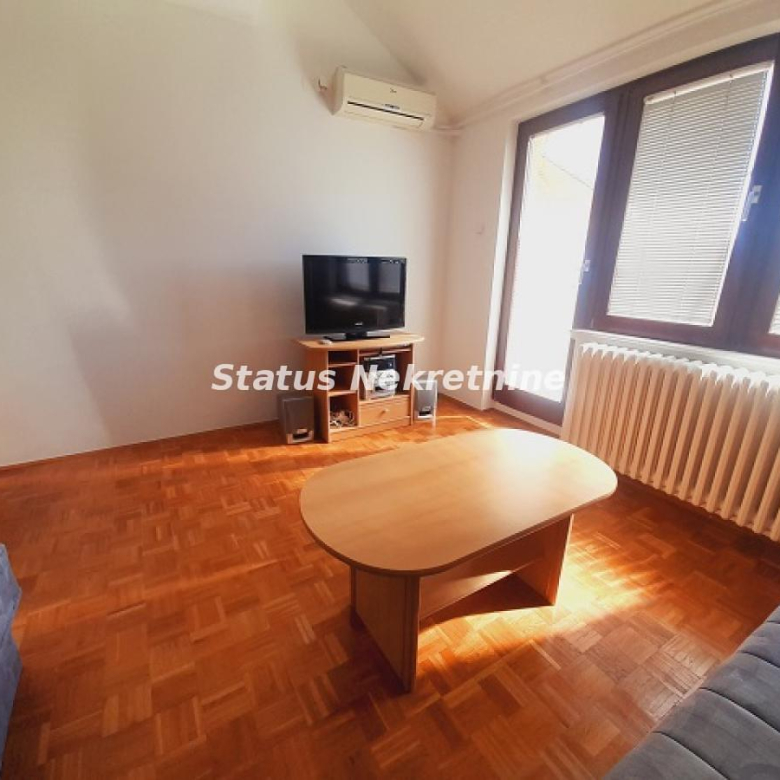 Stan Izdavanje Novi Sad  33 m2