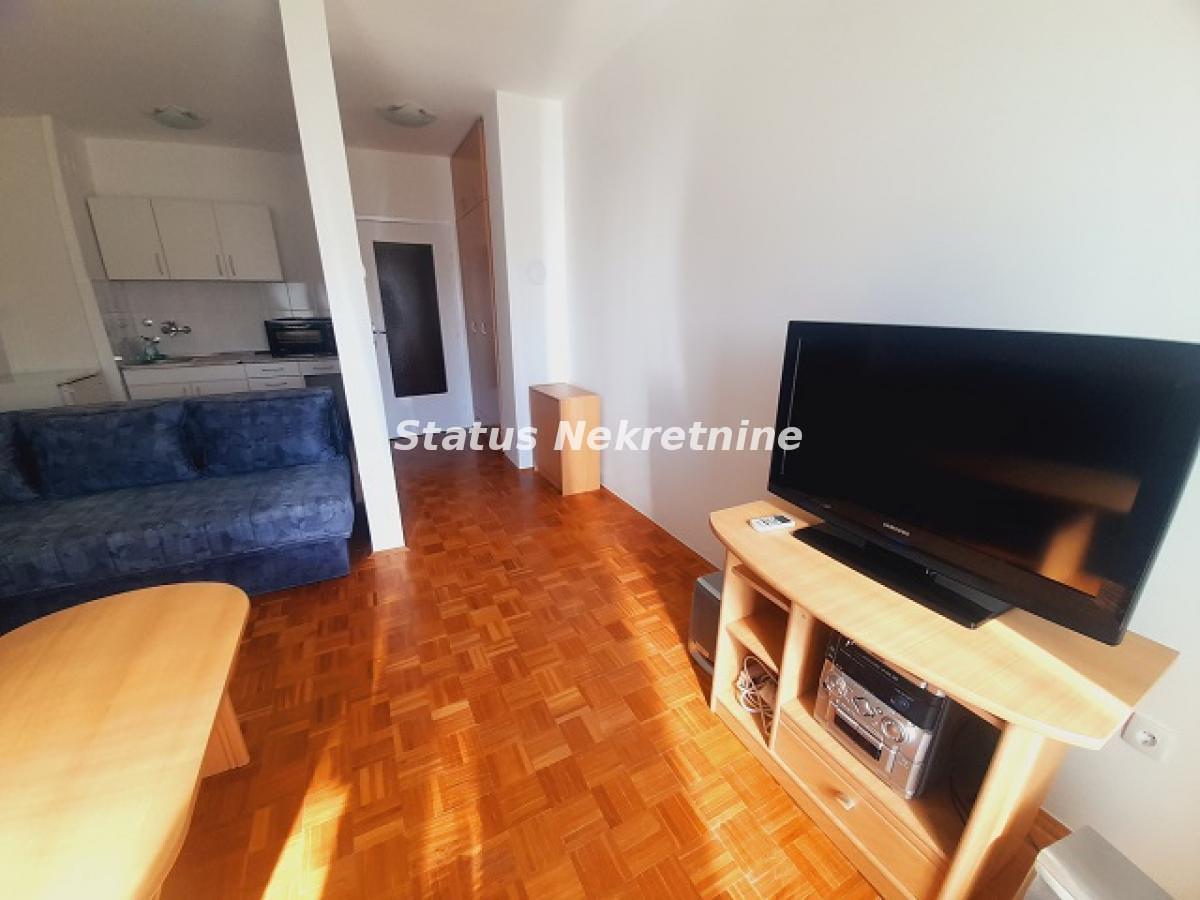 Stan Izdavanje Novi Sad Stan Izdavanje Novi Sad 33 m2