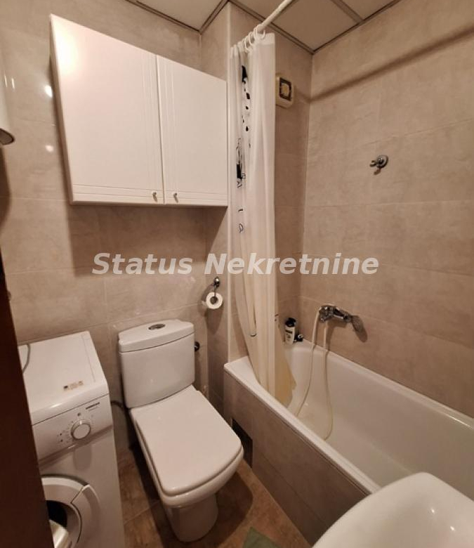 Stan Izdavanje Novi Sad  42 m2