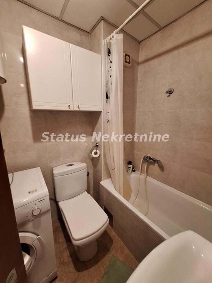 Stan Izdavanje Novi Sad  42 m2