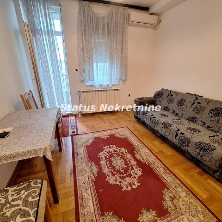 Stan Izdavanje Novi Sad  25 m2
