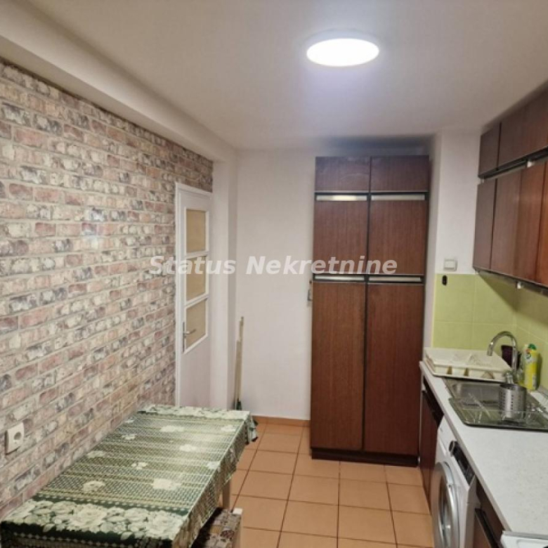Stan Izdavanje Novi Sad  60 m2