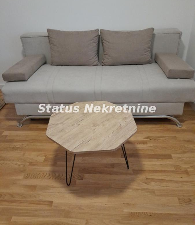 Stan Izdavanje Novi Sad  43 m2