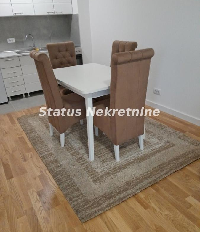 Stan Izdavanje Novi Sad  43 m2