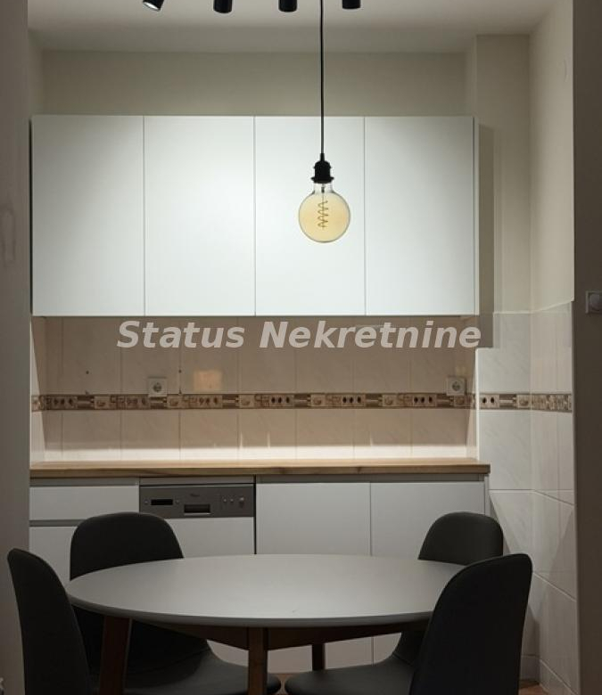 Stan Izdavanje Novi Sad  43 m2