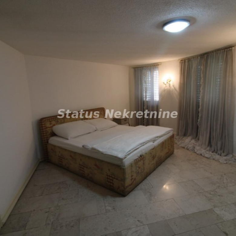 Kuća Prodaja Sremska Mitrovica  416 m2