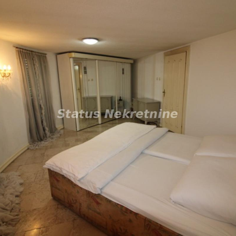 Kuća Prodaja Sremska Mitrovica  416 m2
