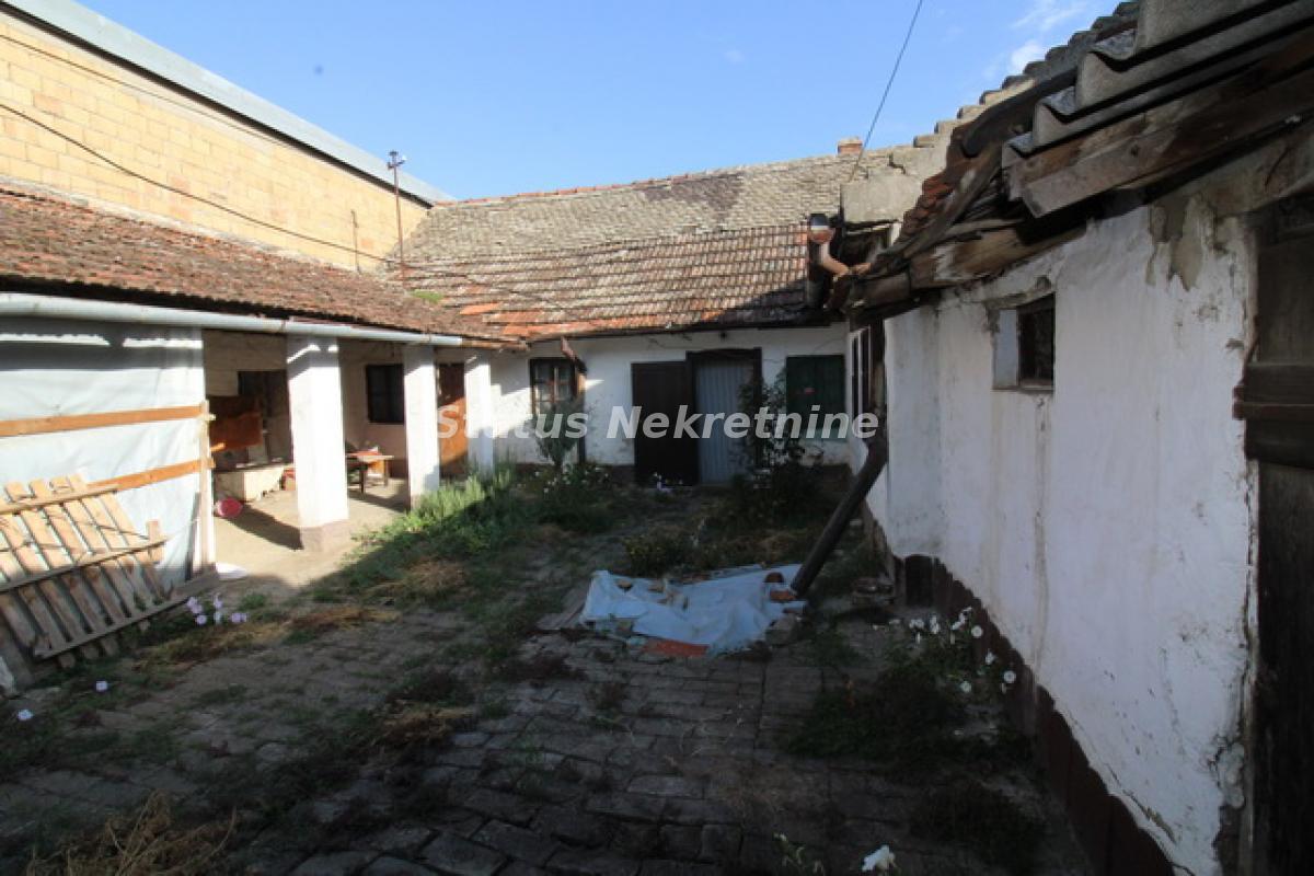 Kuća Prodaja Bačka Topola  111 m2